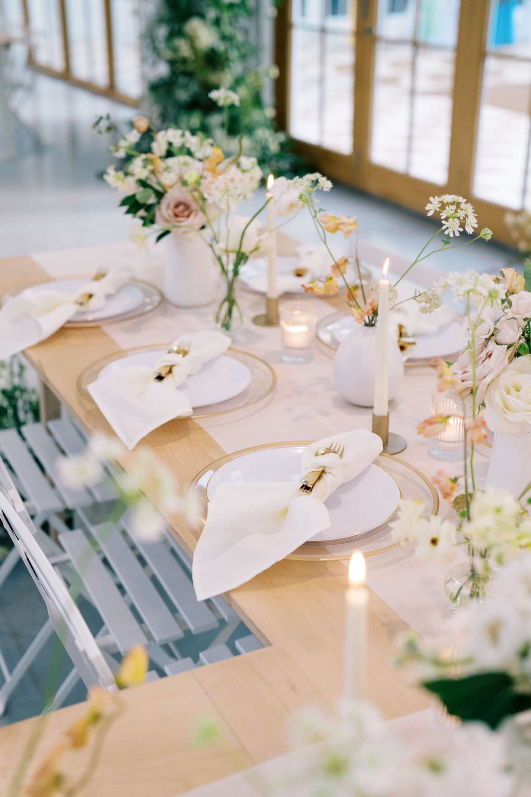 Dreamy wedding head table place settings