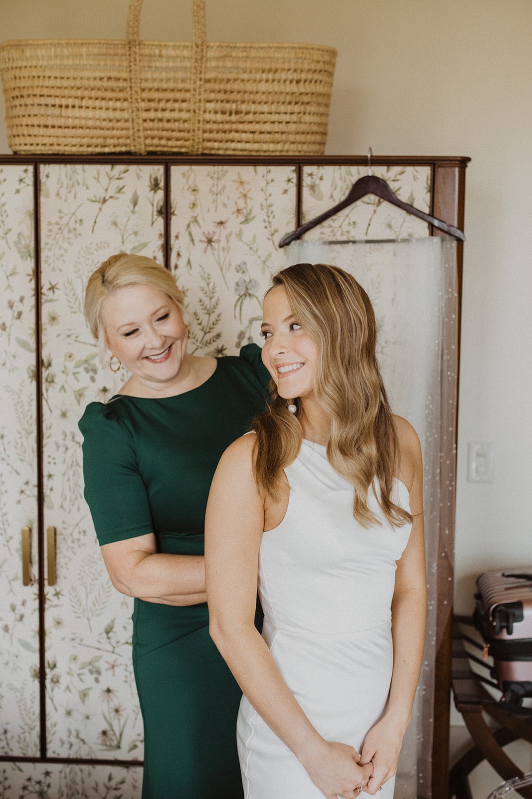 Bride getting ready with her mom at The Dewberry hotel