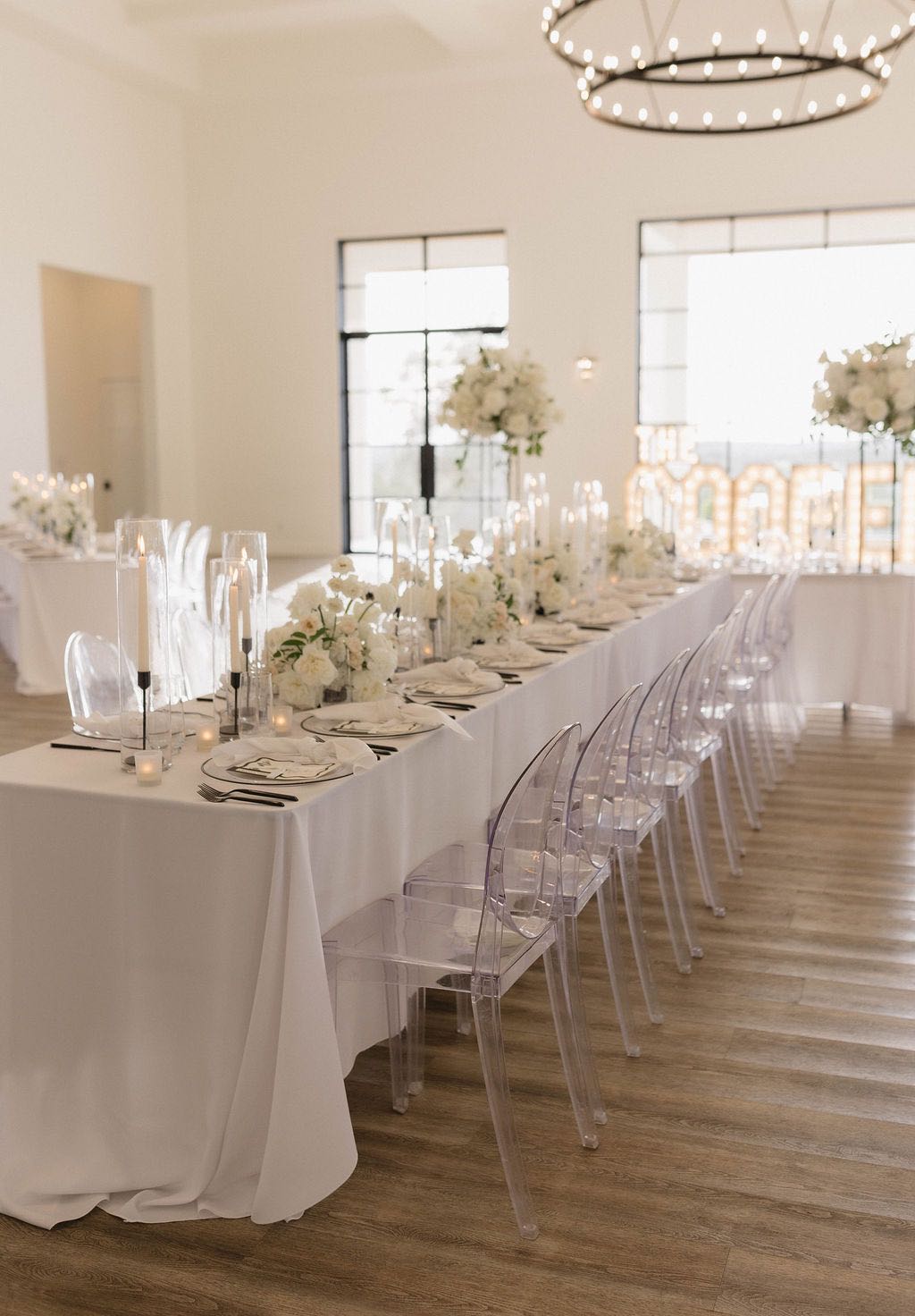White wedding reception flowers at The Arlo in Austin Texas 
