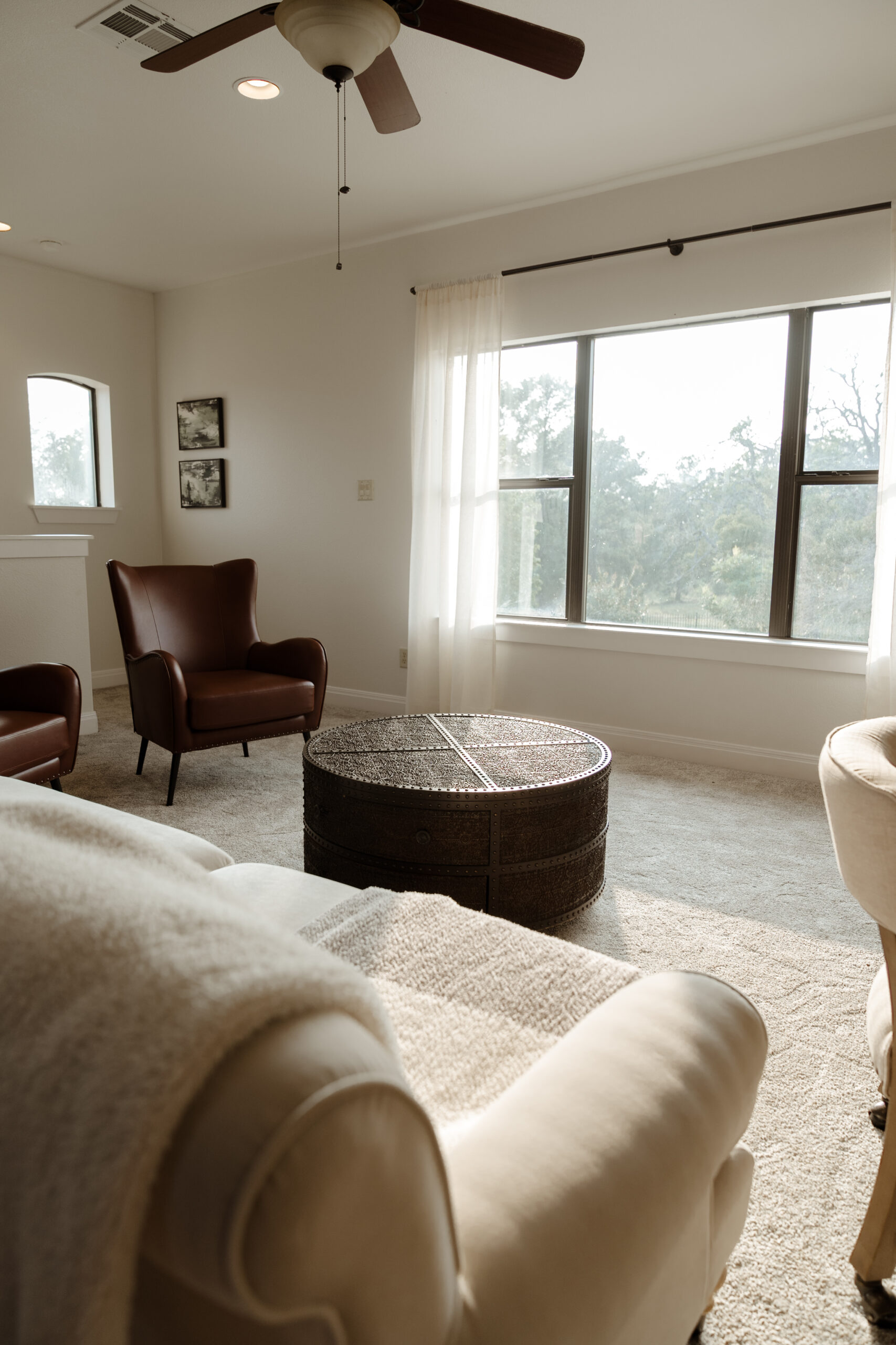 Grooms suite at RoseBridge Estate